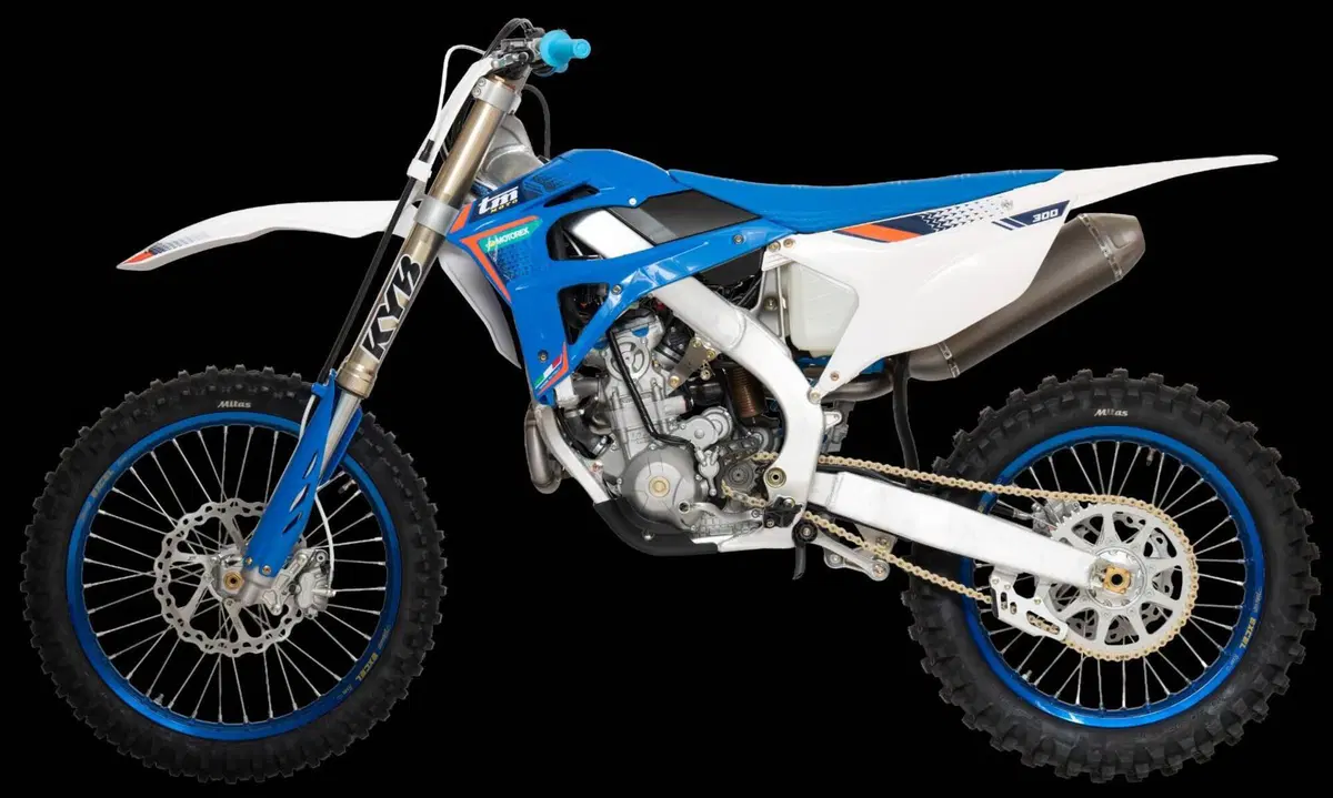 Tm Moto MX 250 4T ES Fi (2026) (4)