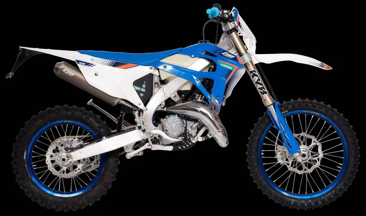 Tm Moto EN 125 ES Fi (2027) (3)
