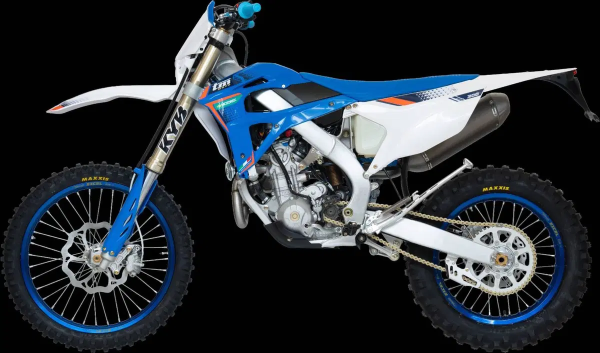 Tm Moto EN 300 4T ES Fi (2027) (3)