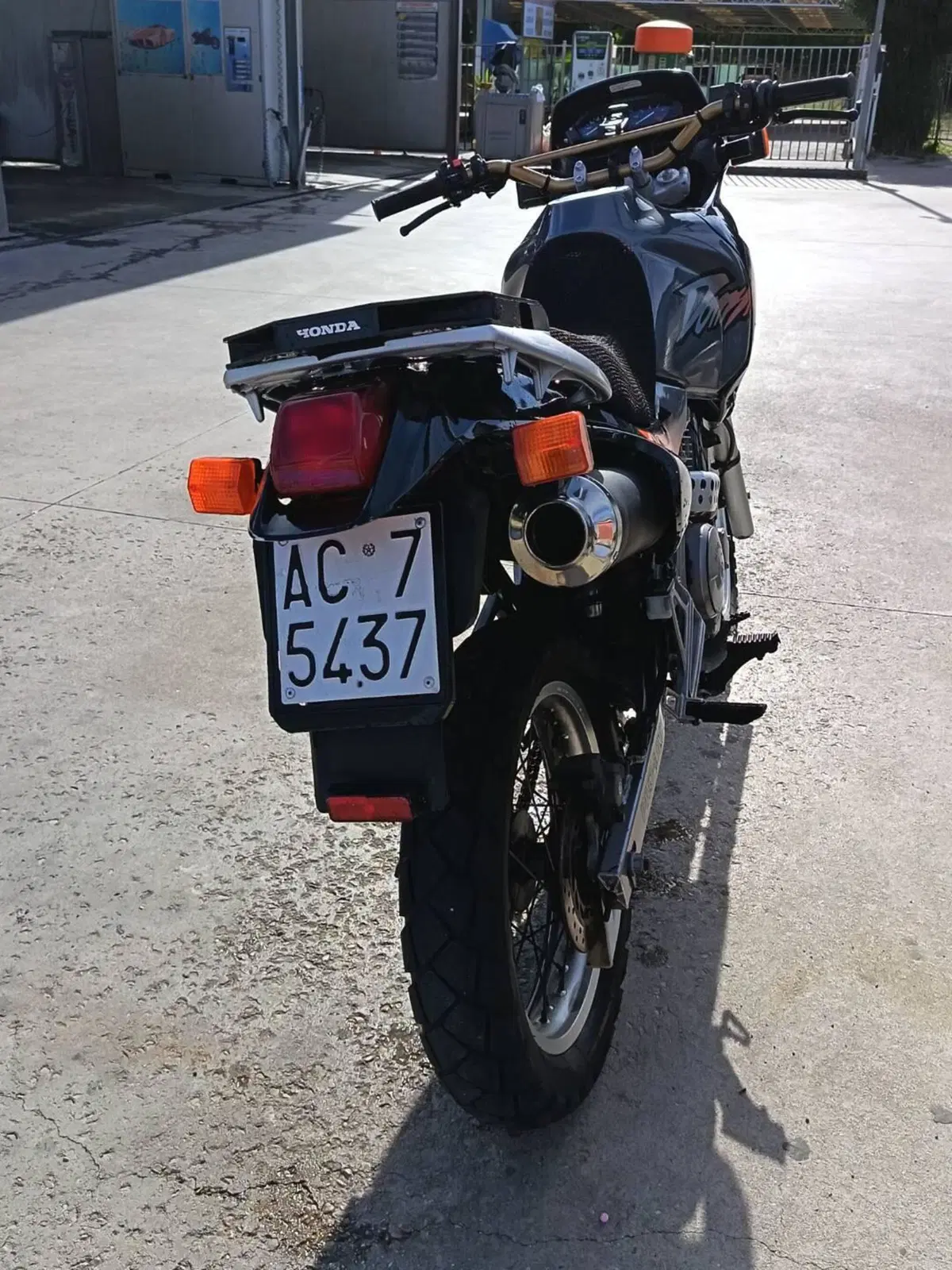 Honda Dominator (9)