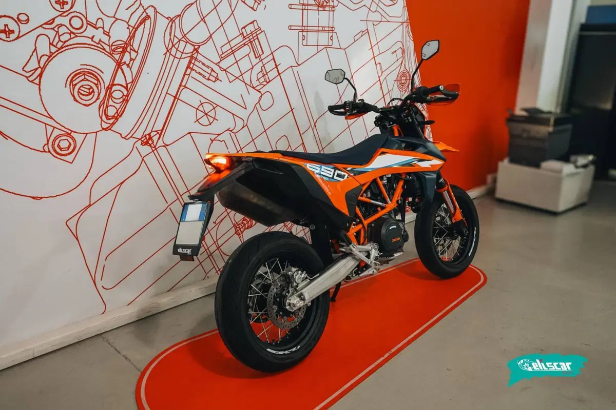 KTM 690 SMC R (2023 - 25) (3)