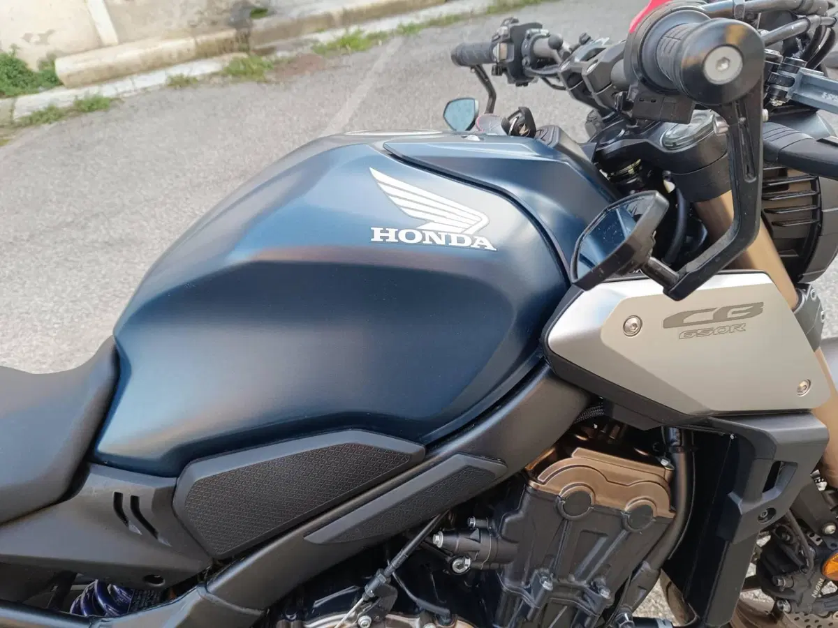 Honda CB 650 R (2019 - 20) (12)