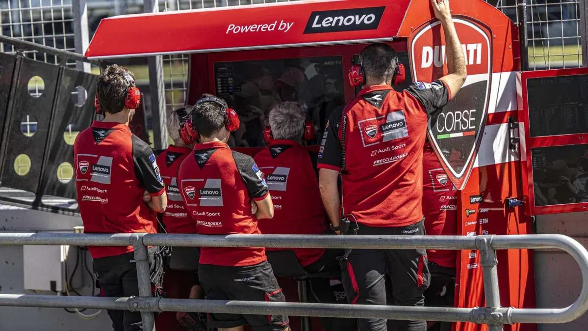 MotoGP, le foto più belle della gara e del weekend a Phillip Island! [GALLERY] (19)