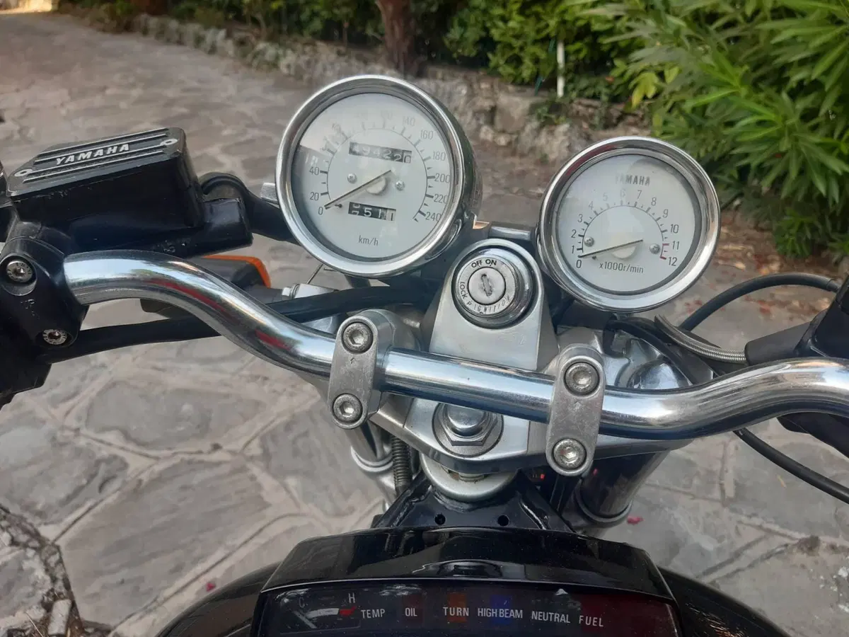 Yamaha FZX 750 (5)