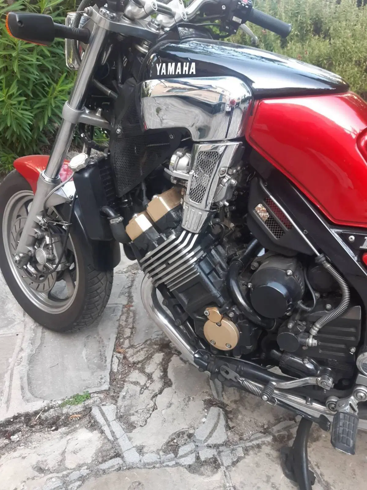 Yamaha FZX 750 (6)