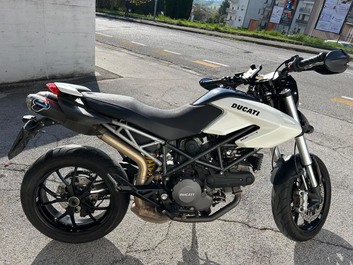 Ducati Hypermotard 796 (2012)