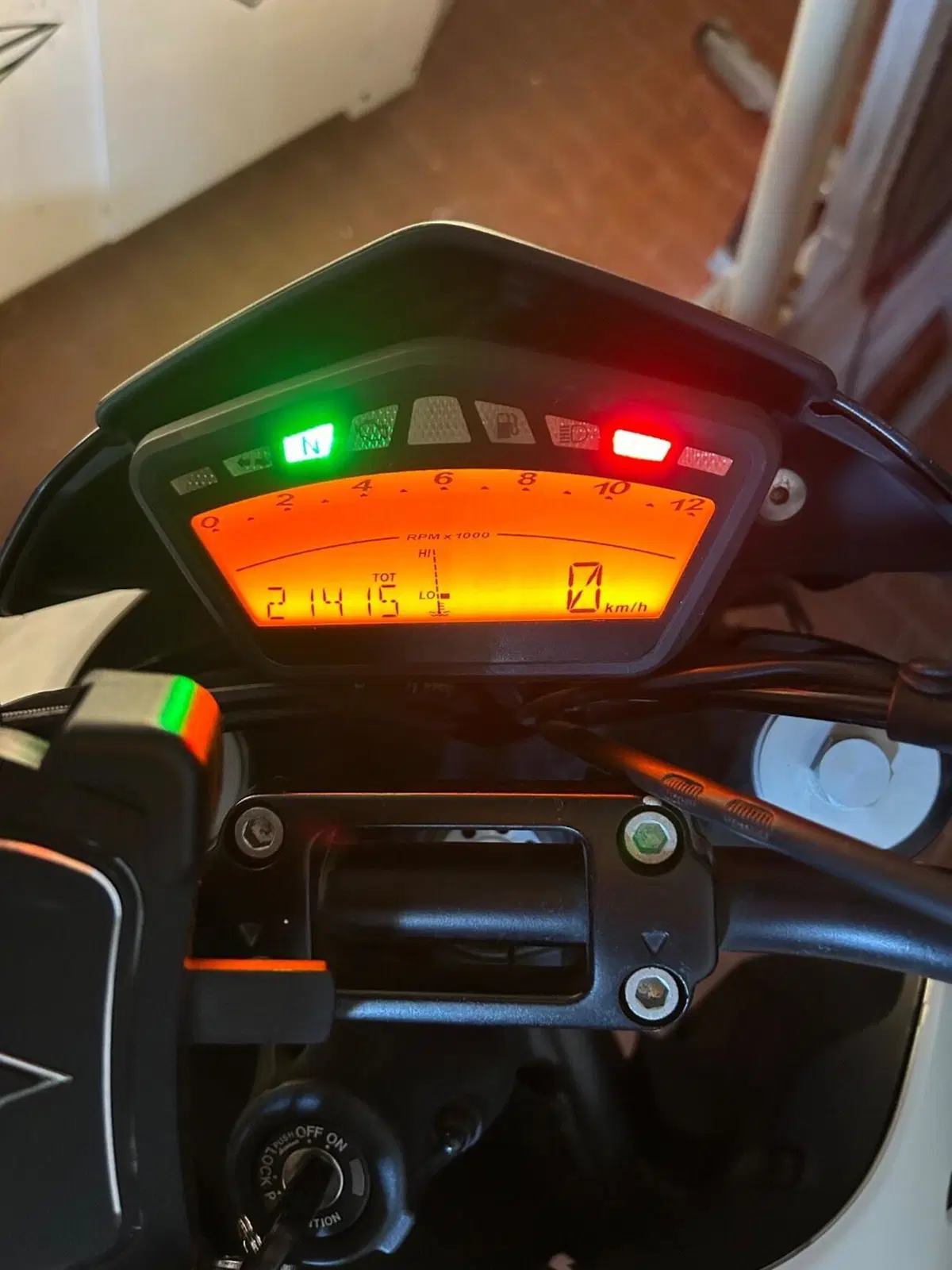 Ducati Hypermotard 796 (2012) (5)