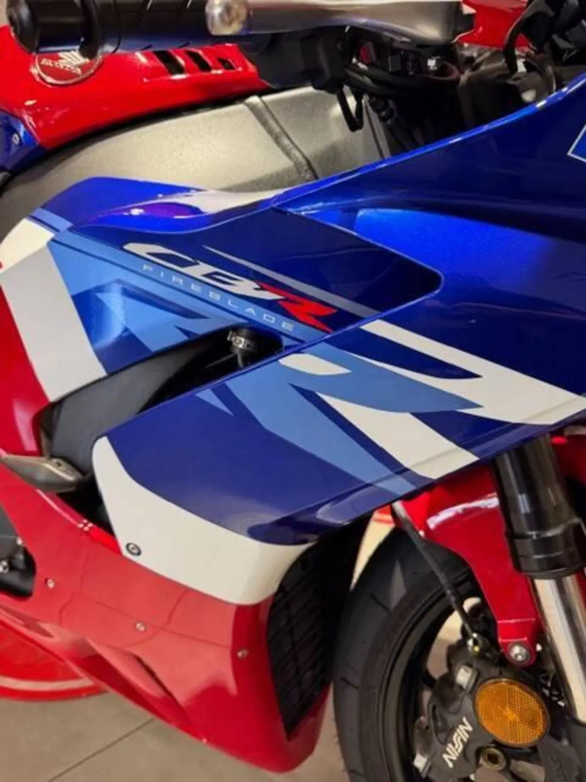 Honda CBR 1000 RR-R Fireblade (2022 - 23) (16)