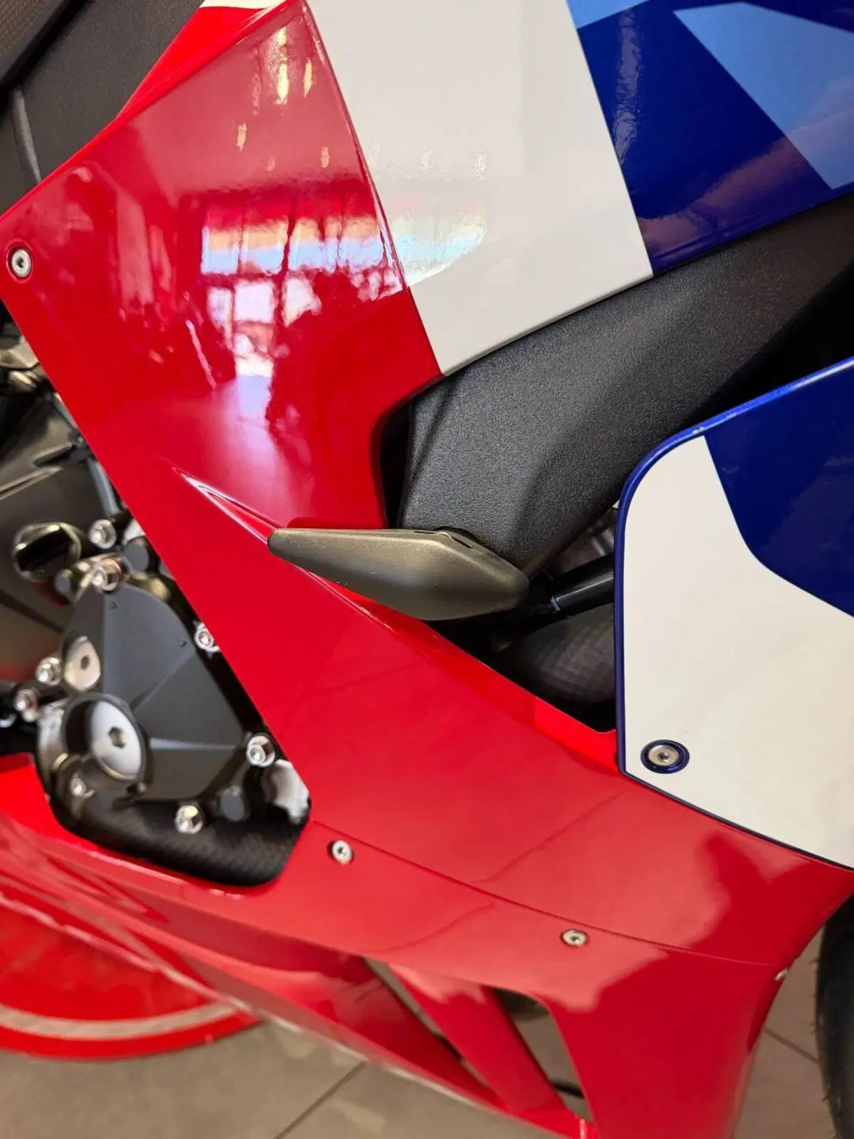 Honda CBR 1000 RR-R Fireblade (2022 - 23) (17)