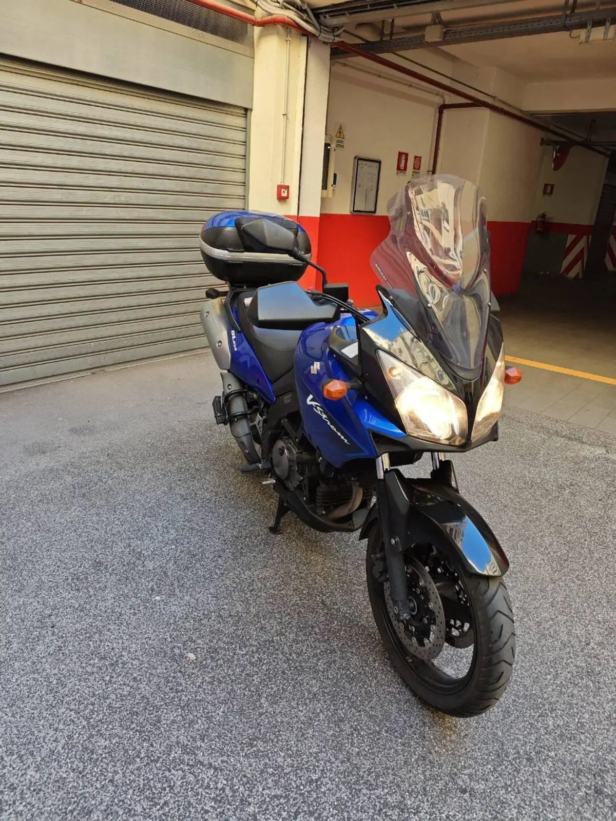 Suzuki V-Strom 650 (2008 - 11) (2)