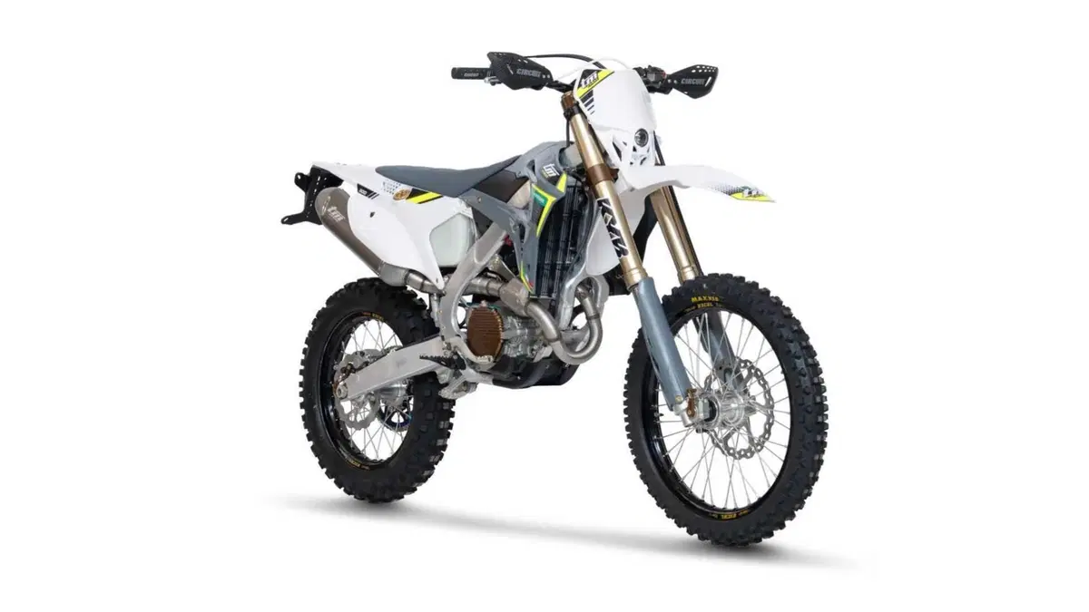 Tm Moto EN 300 4T