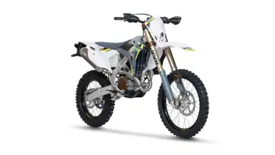 Tm Moto EN 300 4T