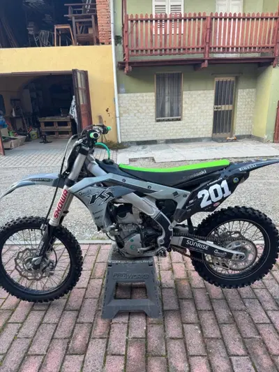 Kawasaki KX250F (2019) usata