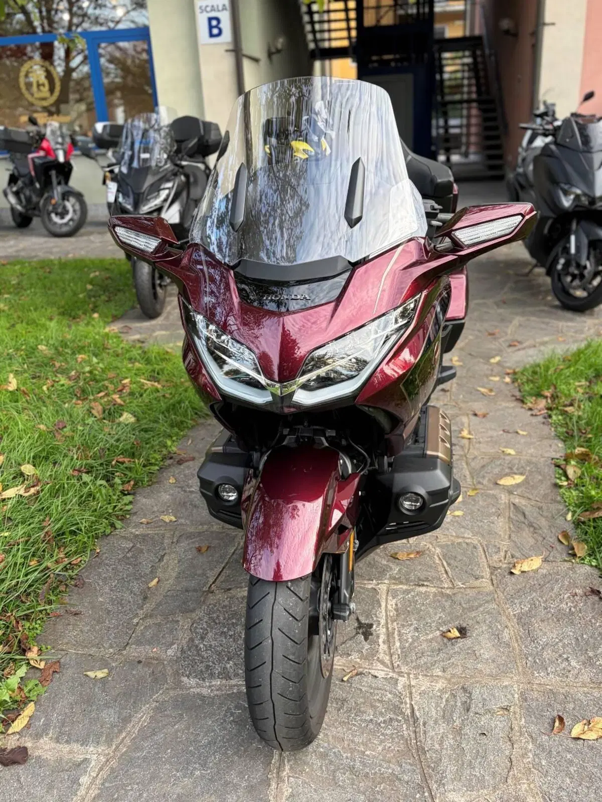 Honda GL 1800 Gold Wing Tour 50° Anniversario (2025 - 26) (2)
