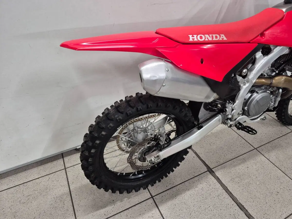 Honda CRF 450R (2025) (2)