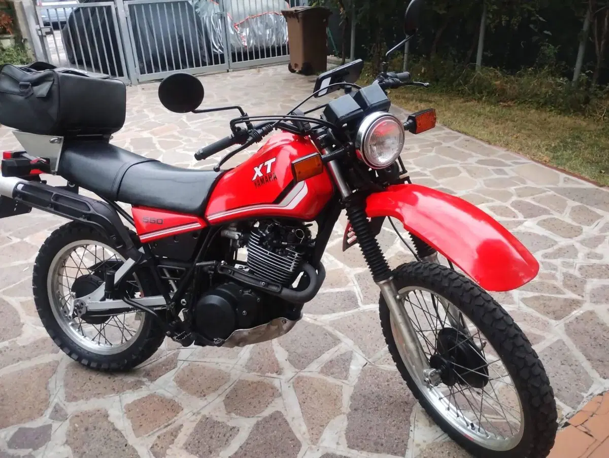 Yamaha XT550 (2)