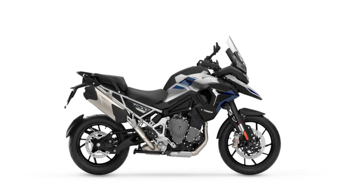 Nuova Triumph Tiger 1200 2027: addio 21 pollici, benvenuto radar. Come cambia la globe-trotter inglese [VIDEO e GALLERY] (75)