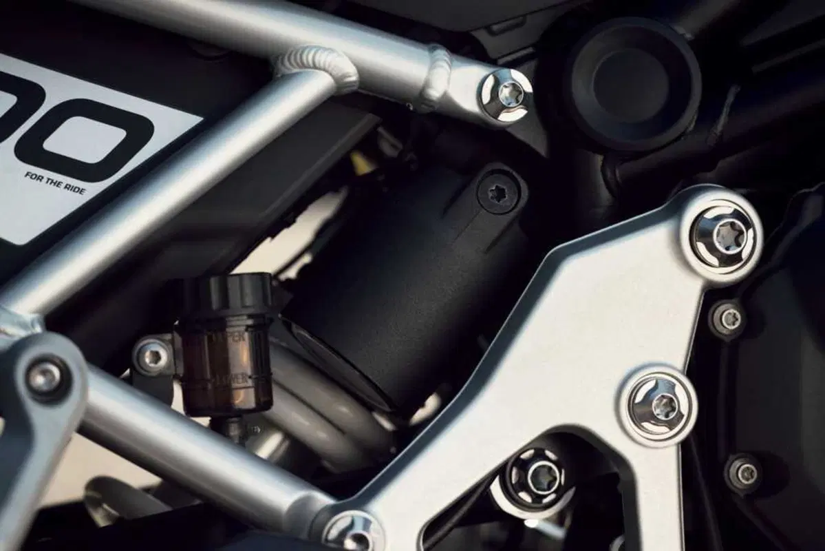 Nuova Triumph Tiger 1200 2027: addio 21 pollici, benvenuto radar. Come cambia la globe-trotter inglese [VIDEO e GALLERY] (61)