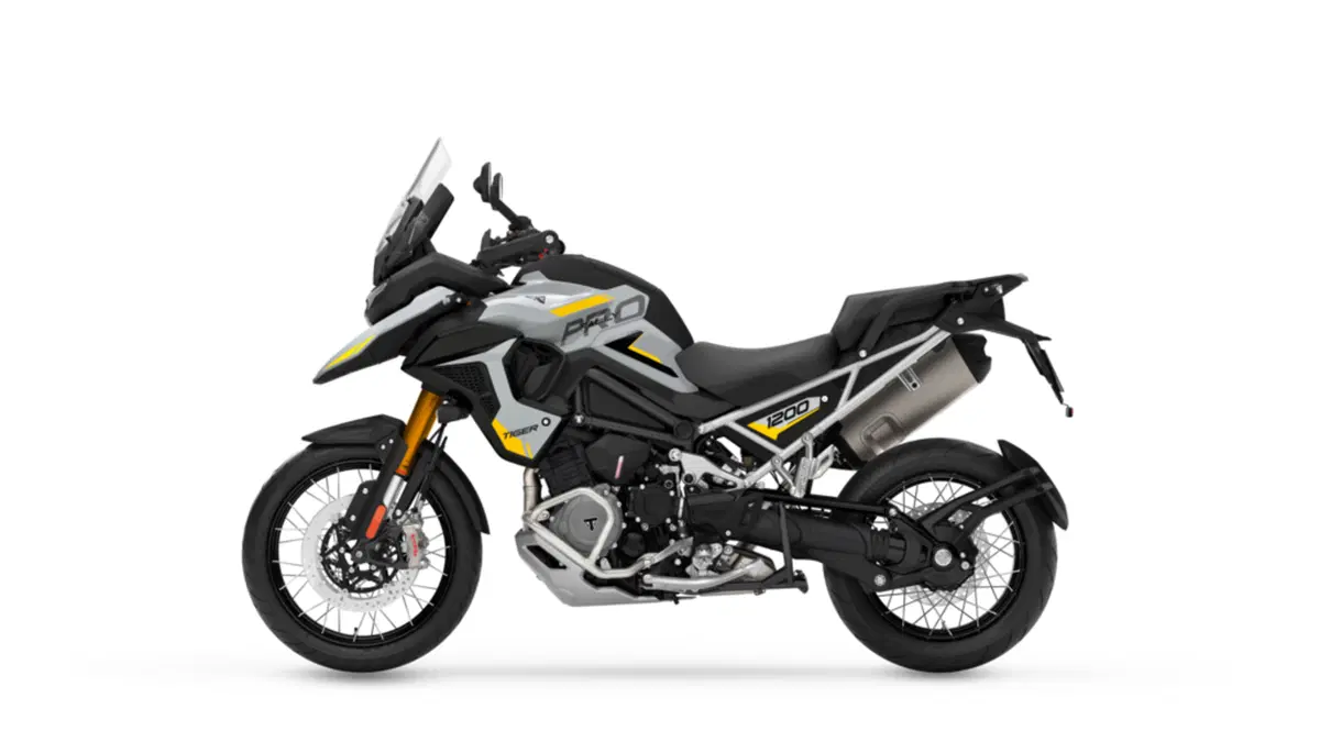 Nuova Triumph Tiger 1200 2027: addio 21 pollici, benvenuto radar. Come cambia la globe-trotter inglese [VIDEO e GALLERY] (96)