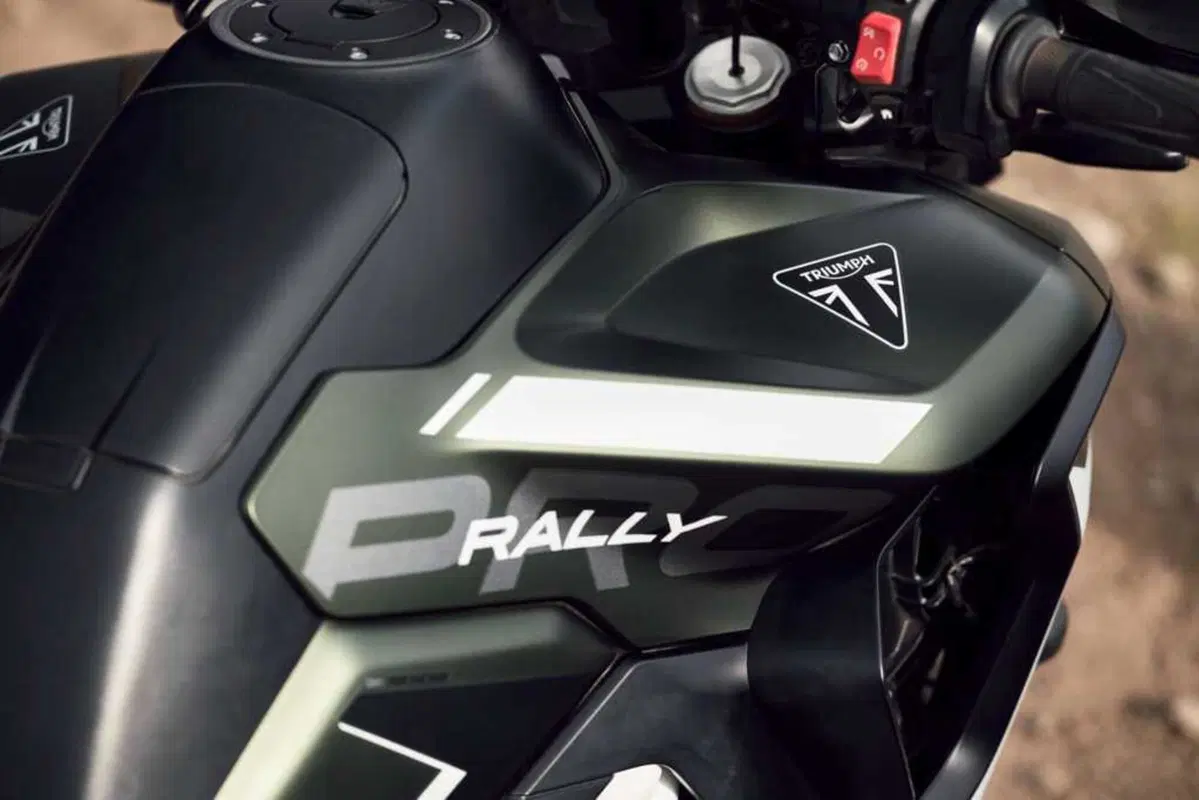 Nuova Triumph Tiger 1200 2027: addio 21 pollici, benvenuto radar. Come cambia la globe-trotter inglese [VIDEO e GALLERY] (36)