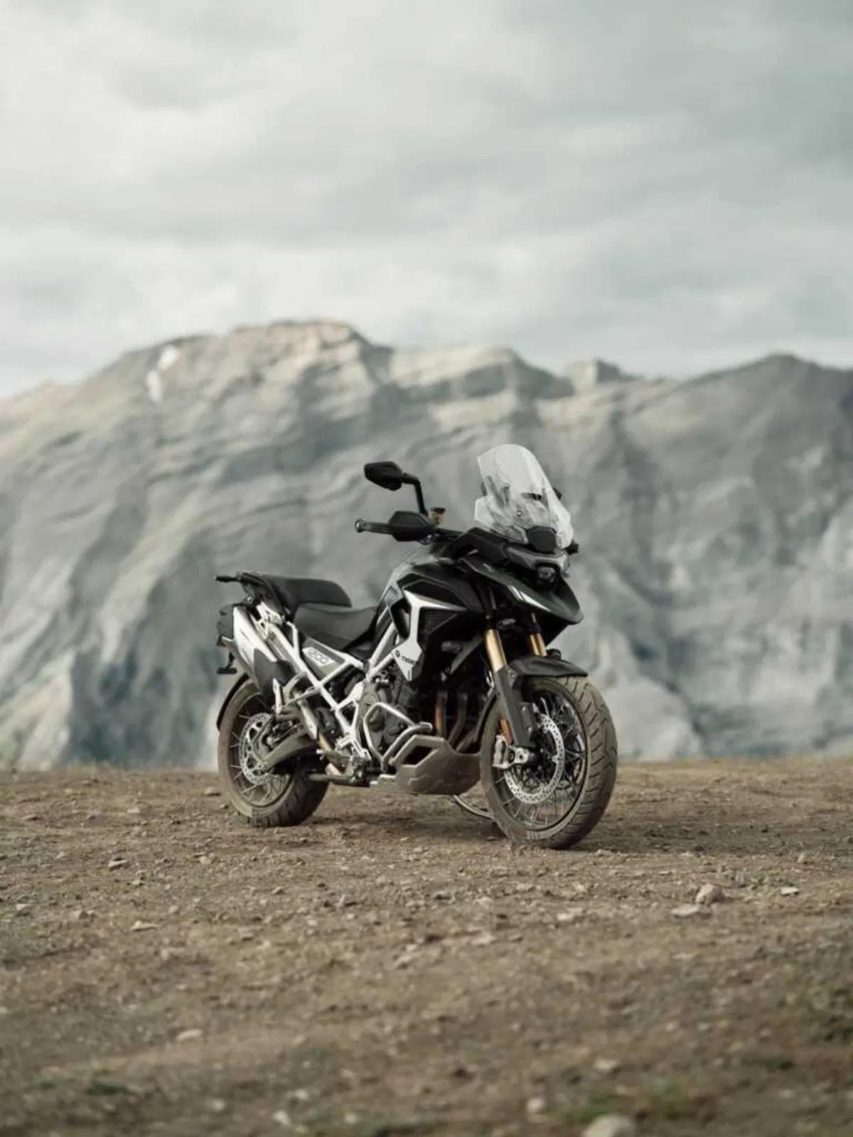 Nuova Triumph Tiger 1200 2027: addio 21 pollici, benvenuto radar. Come cambia la globe-trotter inglese [VIDEO e GALLERY] (27)