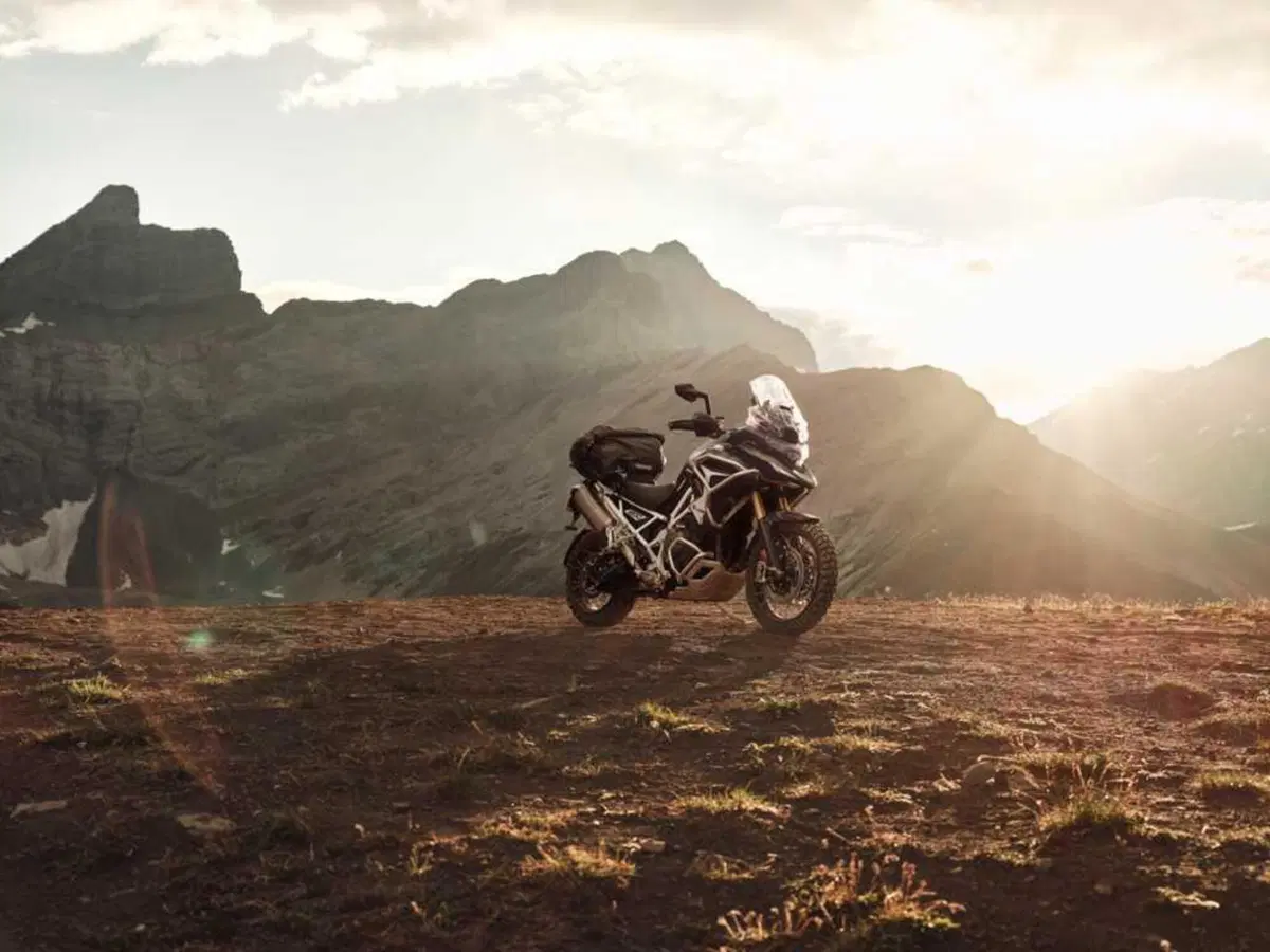 Nuova Triumph Tiger 1200 2027: addio 21 pollici, benvenuto radar. Come cambia la globe-trotter inglese [VIDEO e GALLERY] (23)