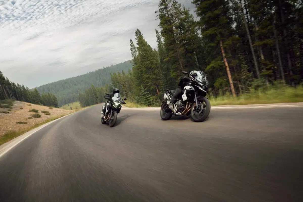 Nuova Triumph Tiger 1200 2027: addio 21 pollici, benvenuto radar. Come cambia la globe-trotter inglese [VIDEO e GALLERY] (21)
