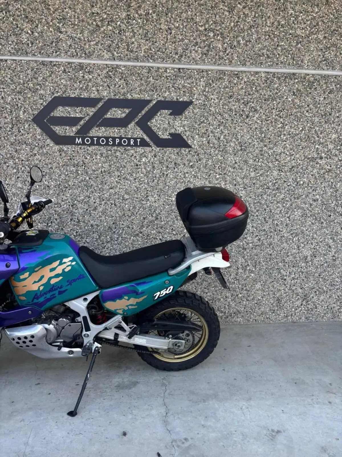 Honda Africa Twin XRV 750 (1993 - 95) (4)