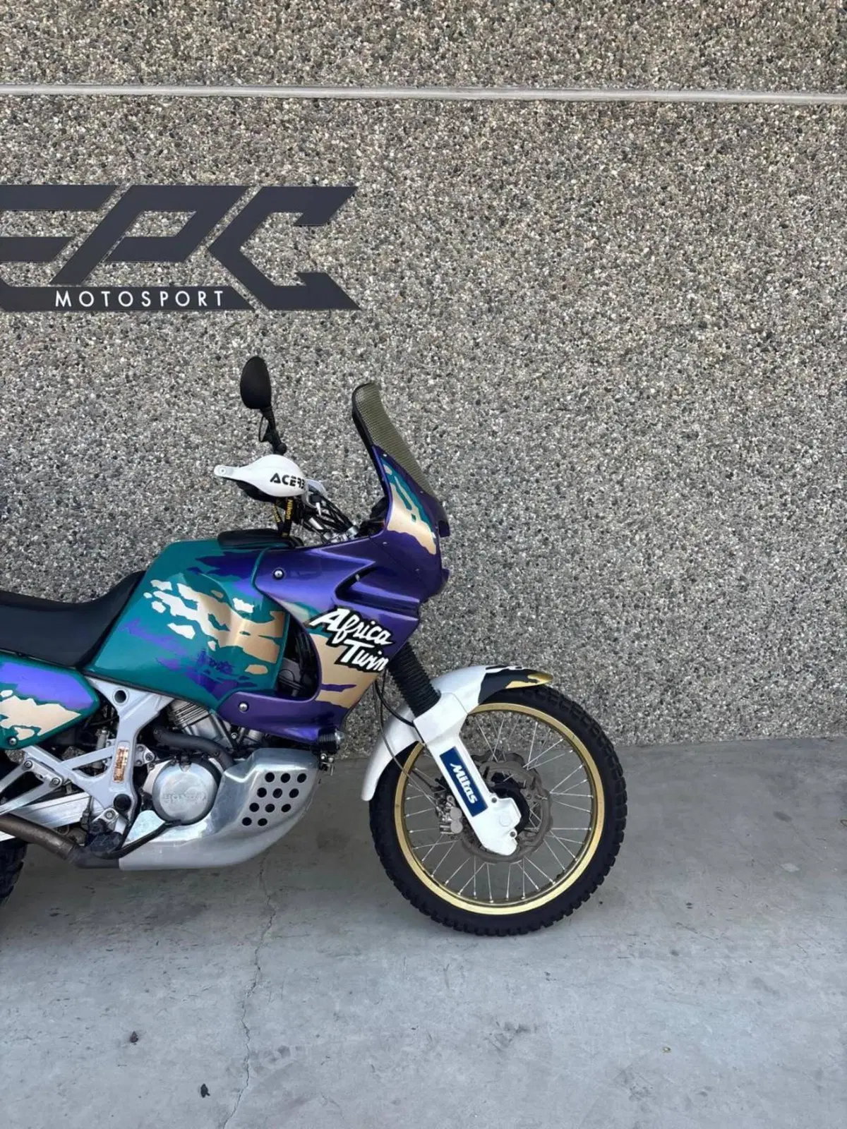 Honda Africa Twin XRV 750 (1993 - 95) (9)
