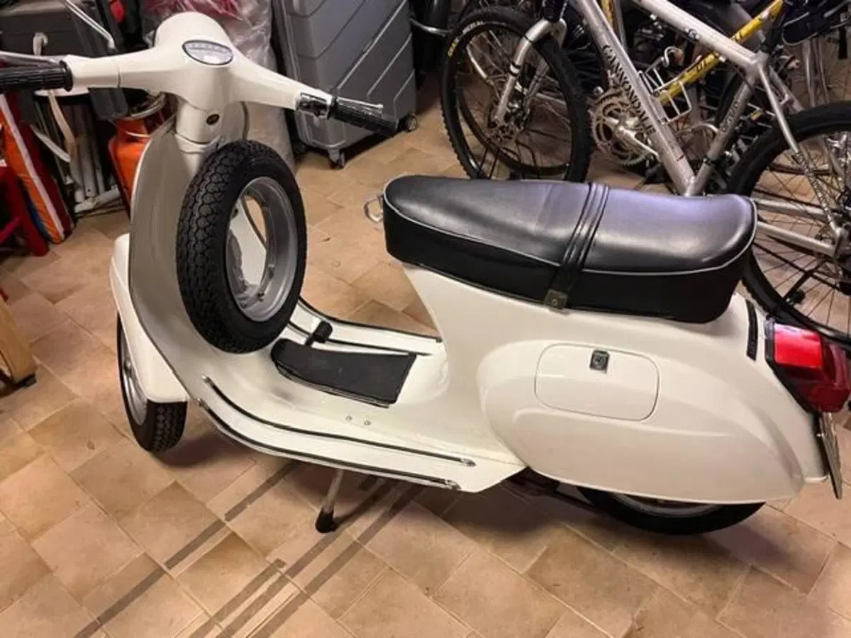 Piaggio Vespa 125 Primavera (2)