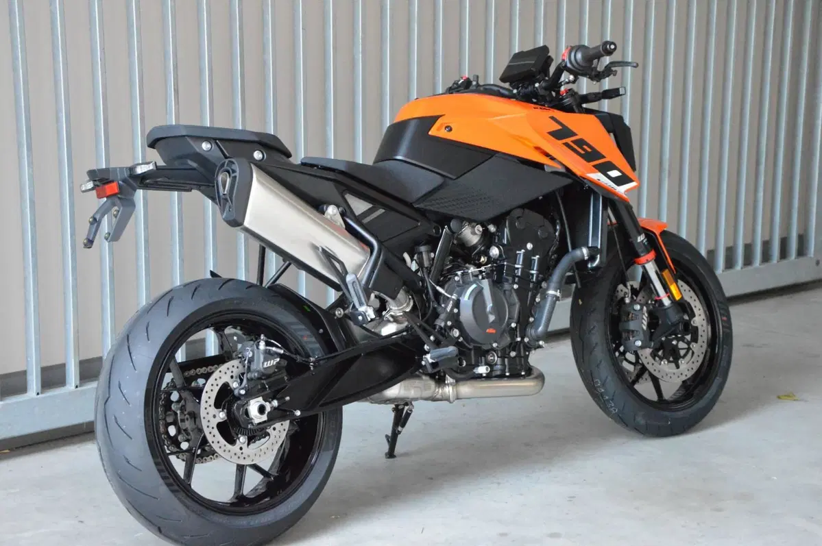 KTM 790 Duke (2027) (3)