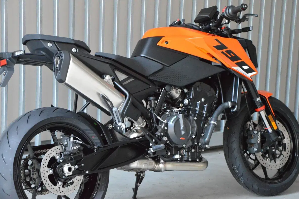 KTM 790 Duke (2027) (4)