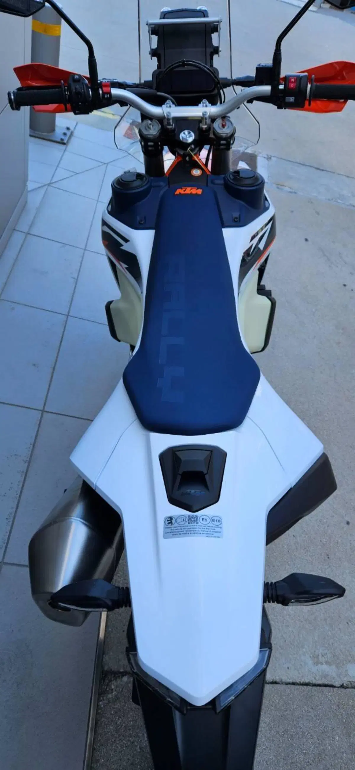 KTM 690 Rally (2027) (4)