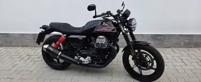 Moto Guzzi V7 Stone Special Edition (2022 - 25) usata