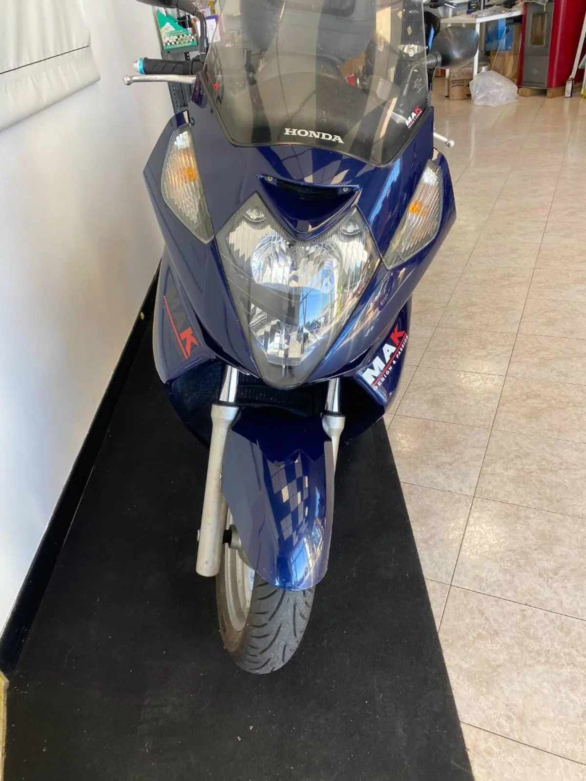 Honda Silver Wing 600 (2001 - 05) (9)