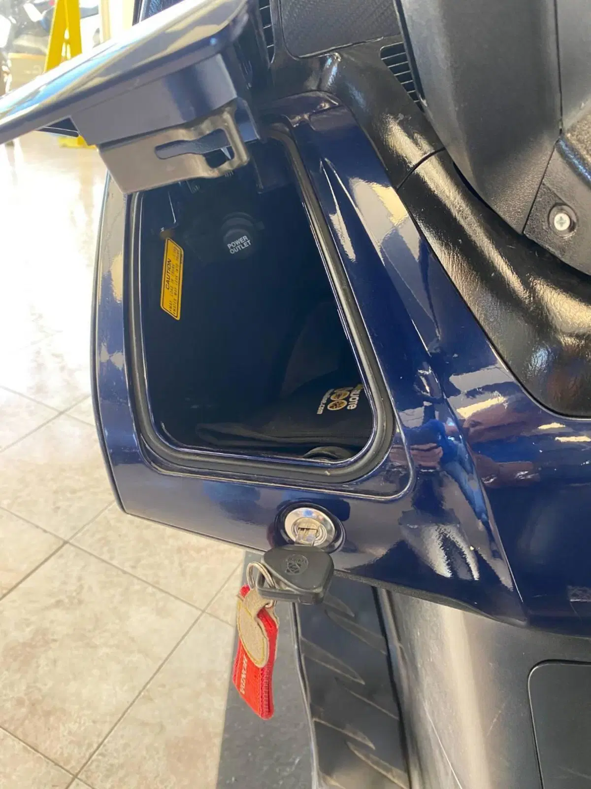 Honda Silver Wing 600 (2001 - 05) (12)