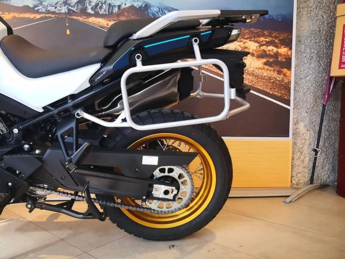 CFMOTO 800MT Explore (2023 - 26) (9)