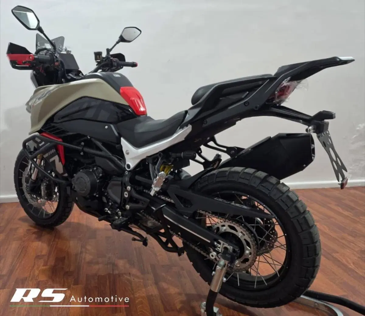 Benelli TRK 902 Xplorer (2026) (2)