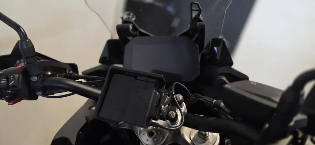 Bmw F 900 XR (2025 - 27) (3)