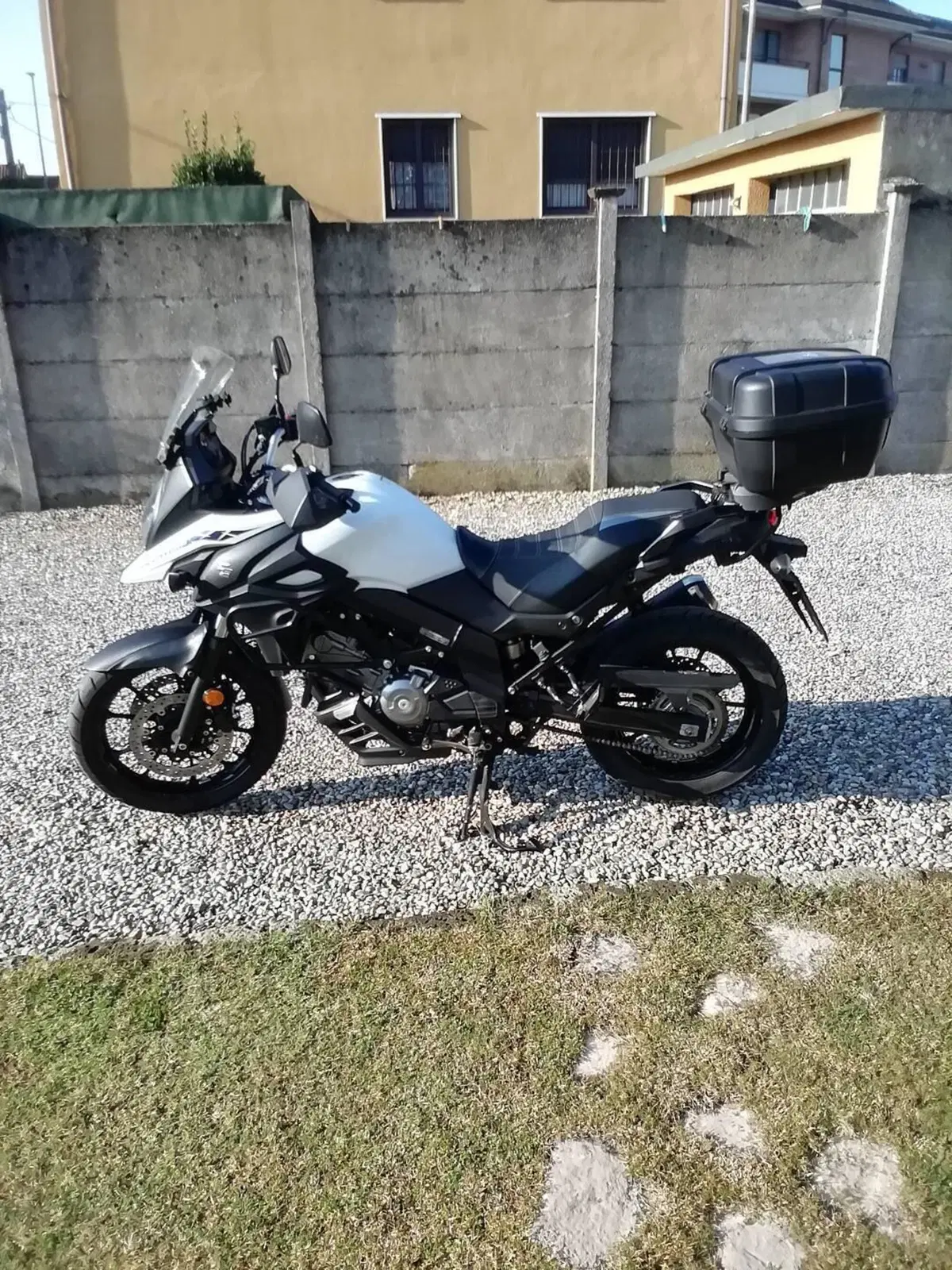 Suzuki V-Strom 650 (2021 - 25) (3)