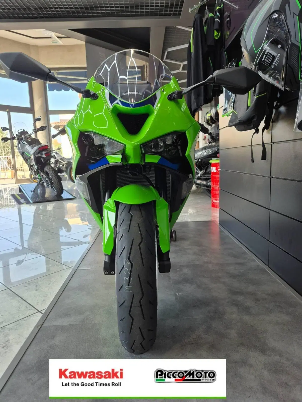 Kawasaki Ninja 636 ZX-6R (2024 - 27) (5)