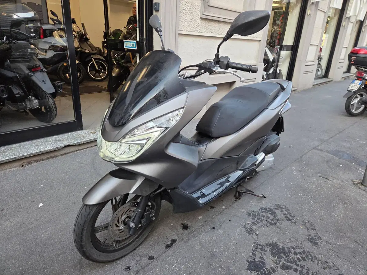Honda PCX 150 (2014 - 17) (3)