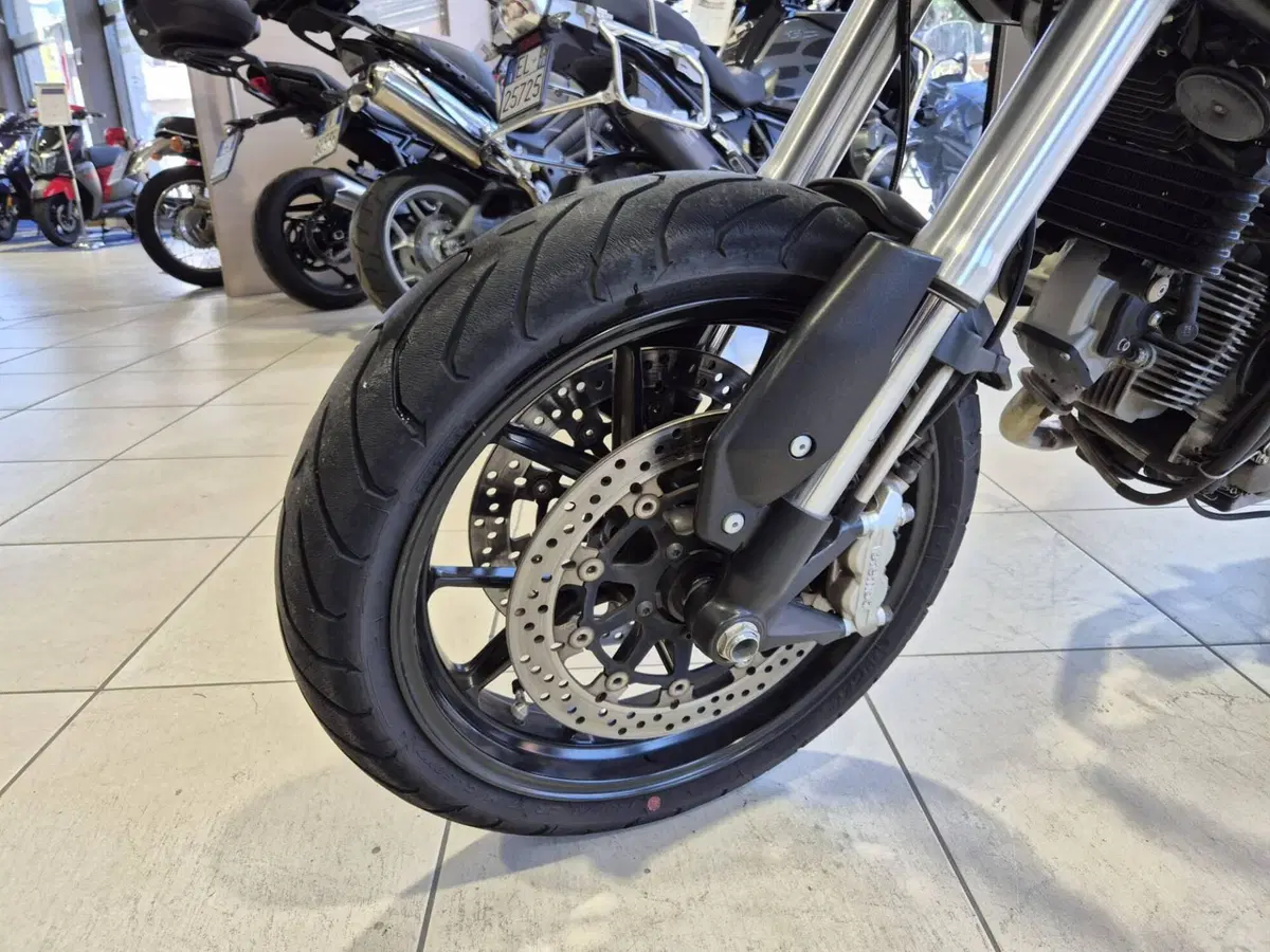 Ducati Hypermotard 796 (2012) (9)