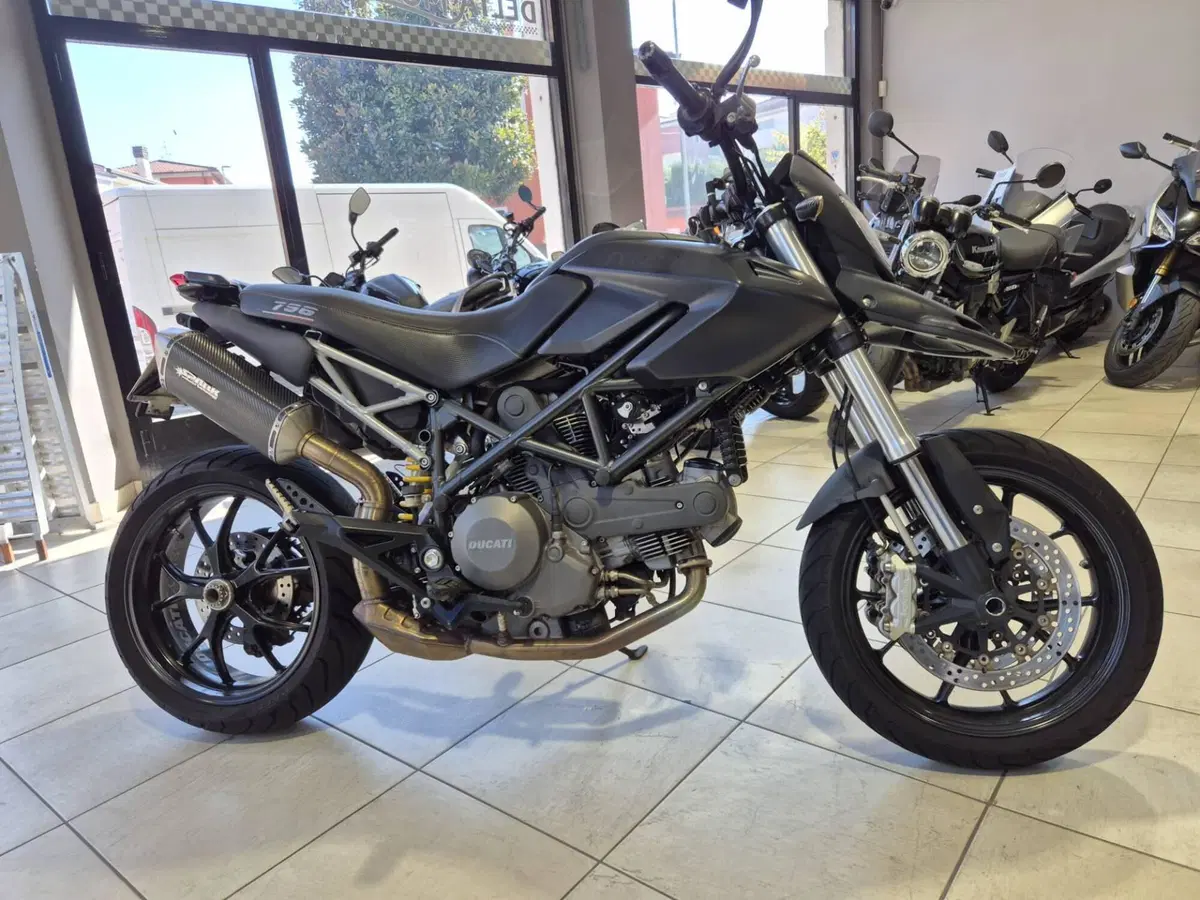 Ducati Hypermotard 796 (2012)