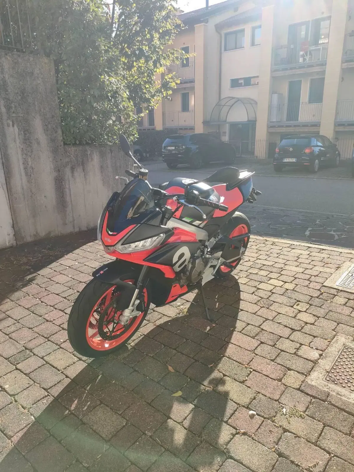 Aprilia Tuono 660 (2021 - 25) (2)