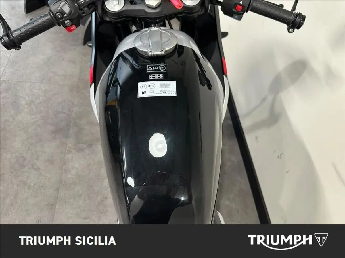 Triumph Thruxton 400 (2026) (12)