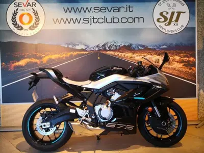 CFMOTO 675SR-R (2025 - 26) nuova