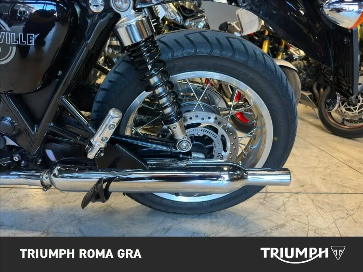 Triumph Bonneville T120 (2026) (10)