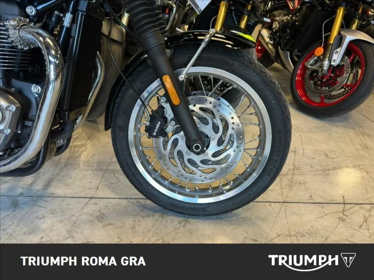 Triumph Bonneville T120 (2026) (7)