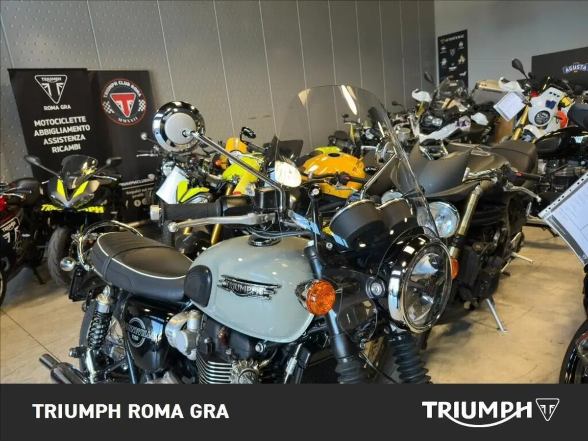 Triumph Bonneville T120 (2026) (11)